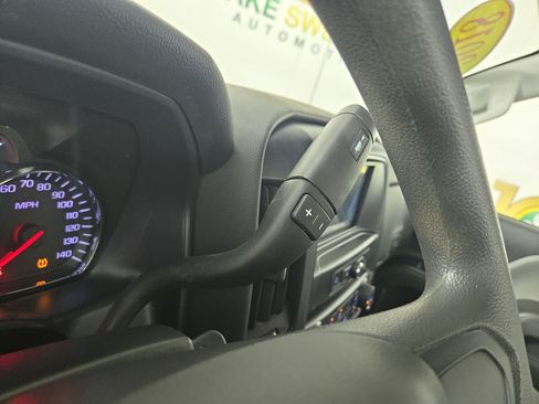 Used 2018 Chevrolet Silverado 1500 W/T AWD/4WD image 21