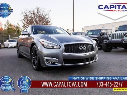 Used 2018 INFINITI Q70 Luxe