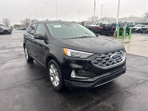 Used 2023 Ford Edge Titanium w/ Equipment Group 301A image 4