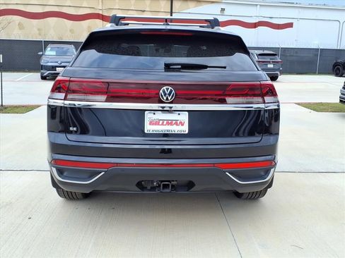 New 2026 Volkswagen Atlas Cross Sport SE image 7