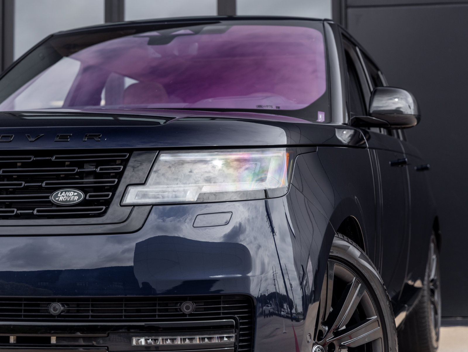 Used 2023 Land Rover Range Rover Long Wheelbase SE AWD/4WD image 14