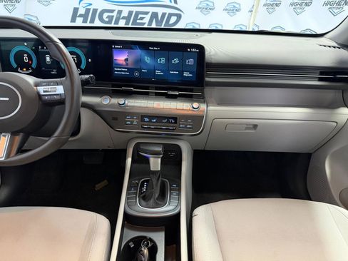 Used 2025 Hyundai Kona SEL image 38