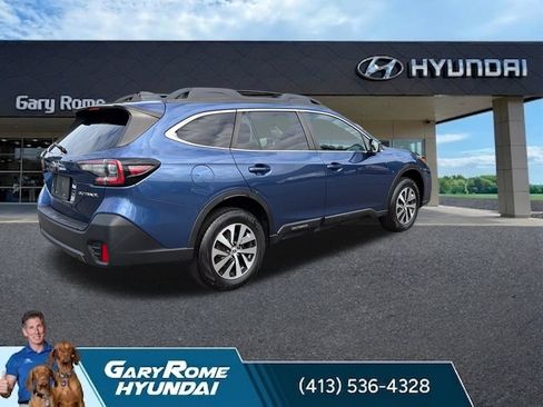 Used 2022 Subaru Outback Premium AWD/4WD image 5
