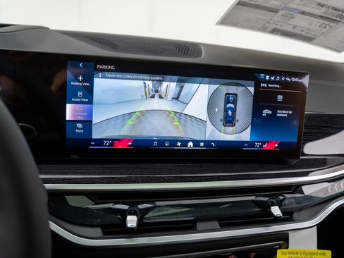 New 2026 BMW X7 xDrive40i w/ M Sport Package image 28