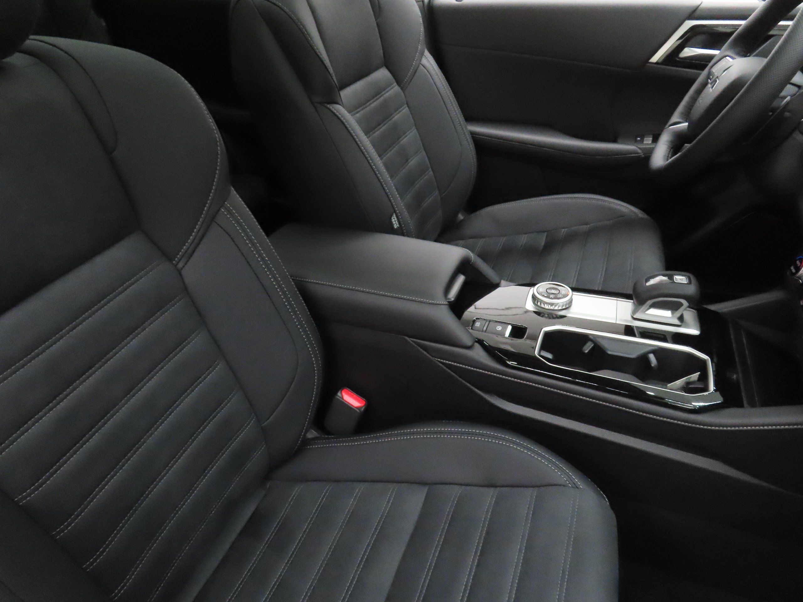New 2026 Mitsubishi Outlander SE AWD/4WD image 23