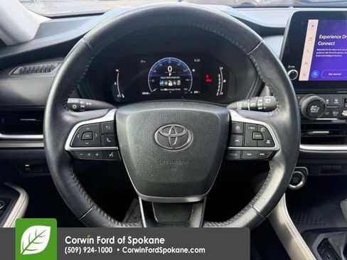 Used 2024 Toyota Grand Highlander AWD image 22