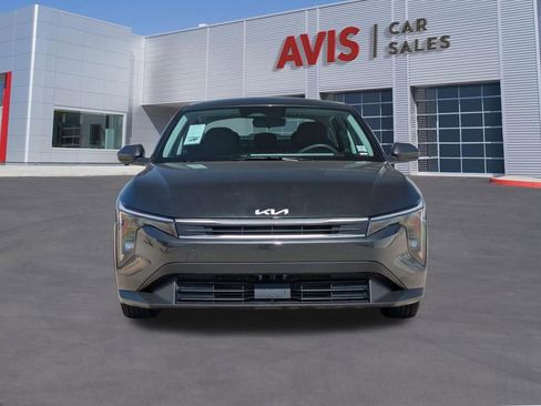 Used 2025 Kia K4 FWD image 2