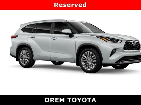 New 2026 Toyota Highlander Platinum image 14