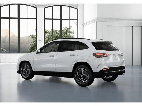 New 2025 Mercedes-Benz GLA 250 4MATIC image 30