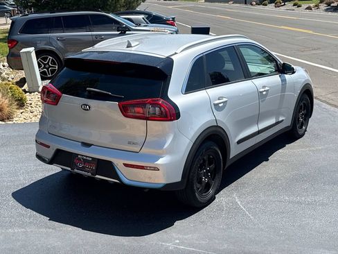 Used 2019 Kia Niro EX Premium w/ Sunroof Package FWD image 36