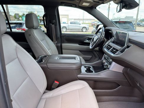 Used 2023 GMC Yukon XL SLT RWD image 36