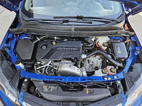 Used 2017 Chevrolet Volt Premier w/ Driver Confidence II Package FWD image 11