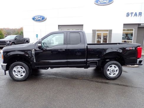 New 2026 Ford F350 XLT image 2