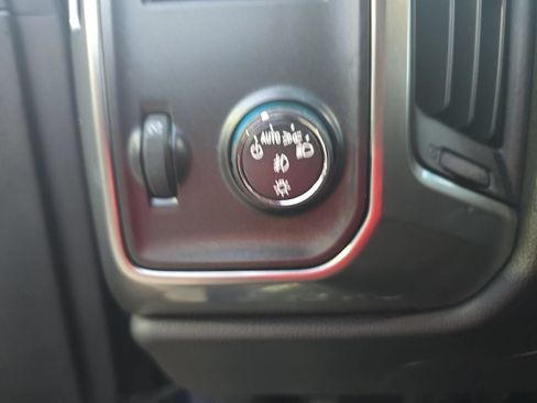 Used 2018 Chevrolet Silverado 1500 LT w/ All Star Edition RWD image 25