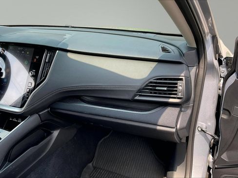 Certified 2025 Subaru Legacy Premium AWD/4WD image 15