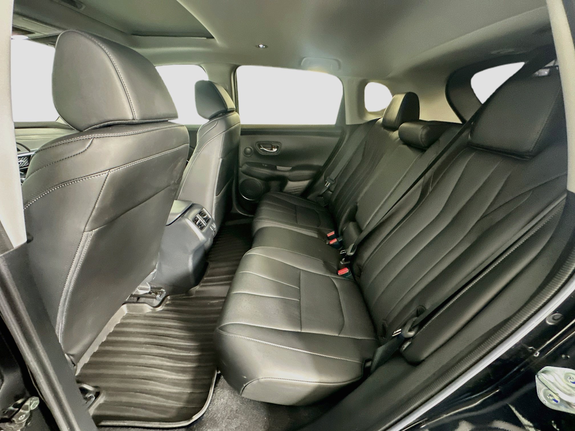 Used 2025 Acura ADX FWD image 28