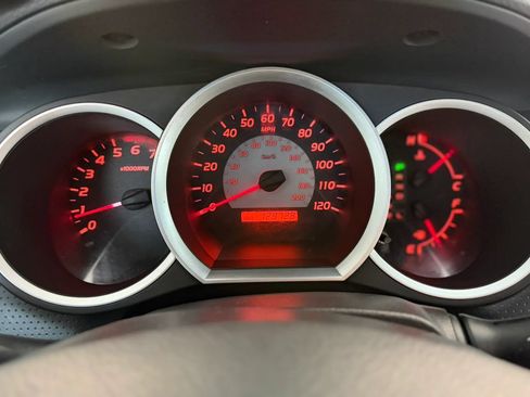Used 2005 Toyota Tacoma PreRunner w/ TRD Sport Pkg #2 RWD image 9