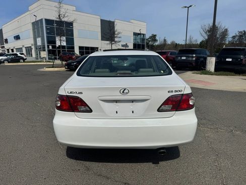 Used 2003 Lexus ES 330 FWD image 10