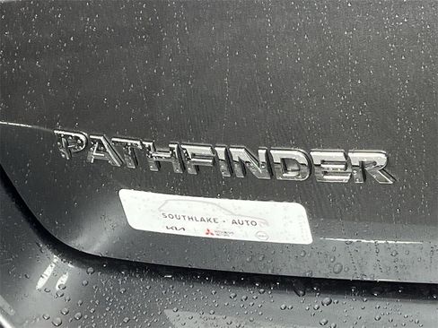 Used 2019 Nissan Pathfinder SV image 26