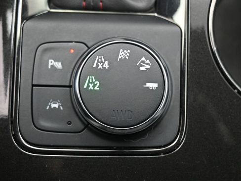 Used 2020 Chevrolet Blazer RS image 32