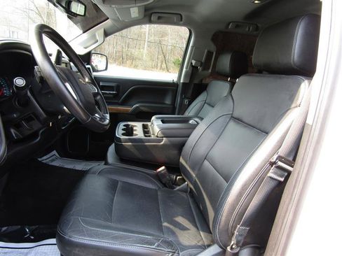 Used 2018 Chevrolet Silverado 1500 LTZ image 12