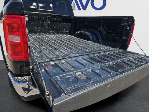 Used 2025 RAM 1500 Big Horn AWD/4WD image 9