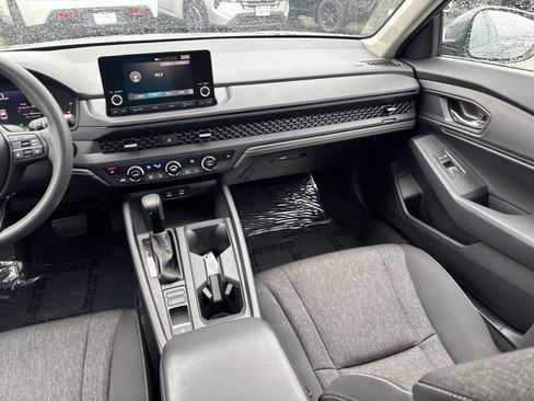 Used 2024 Honda Accord EX image 22
