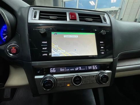 Used 2015 Subaru Outback 3.6R Limited image 16