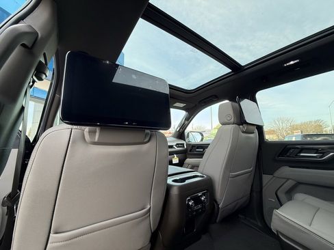 New 2026 GMC Yukon XL Elevation w/ Elevation Premium Package image 44