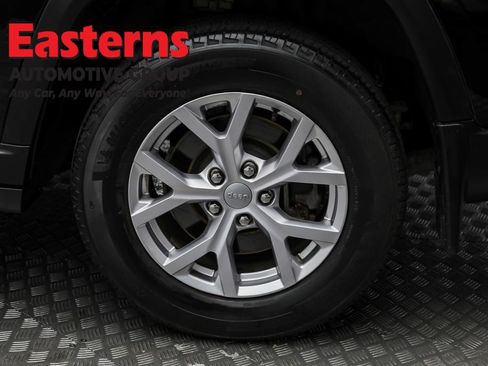 Used 2021 Jeep Grand Cherokee L Limited w/ MOPAR Finishing Package image 8