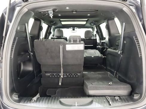 Used 2019 Chrysler Pacifica Touring-L Plus w/ S Appearance Package image 29