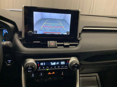 Used 2025 Toyota RAV4 XLE w/ Convenience Package image 22