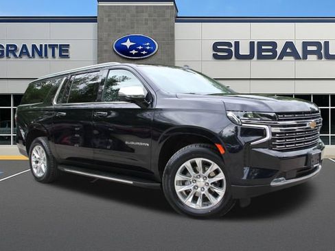 Used 2023 Chevrolet Suburban Premier AWD/4WD image 3