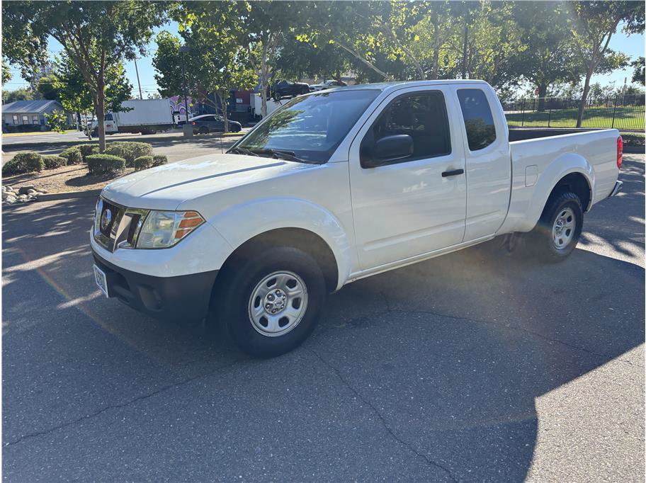 Used 2012 Nissan Frontier S w/ S Preferred Pkg RWD image 3