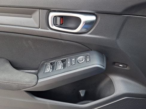Certified 2024 Honda Civic Sport image 13
