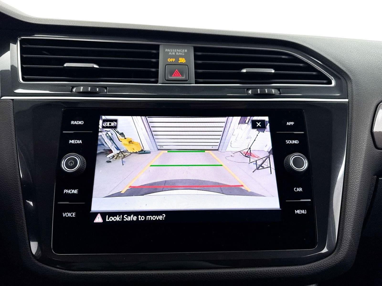 Used 2022 Volkswagen Tiguan SE FWD image 22