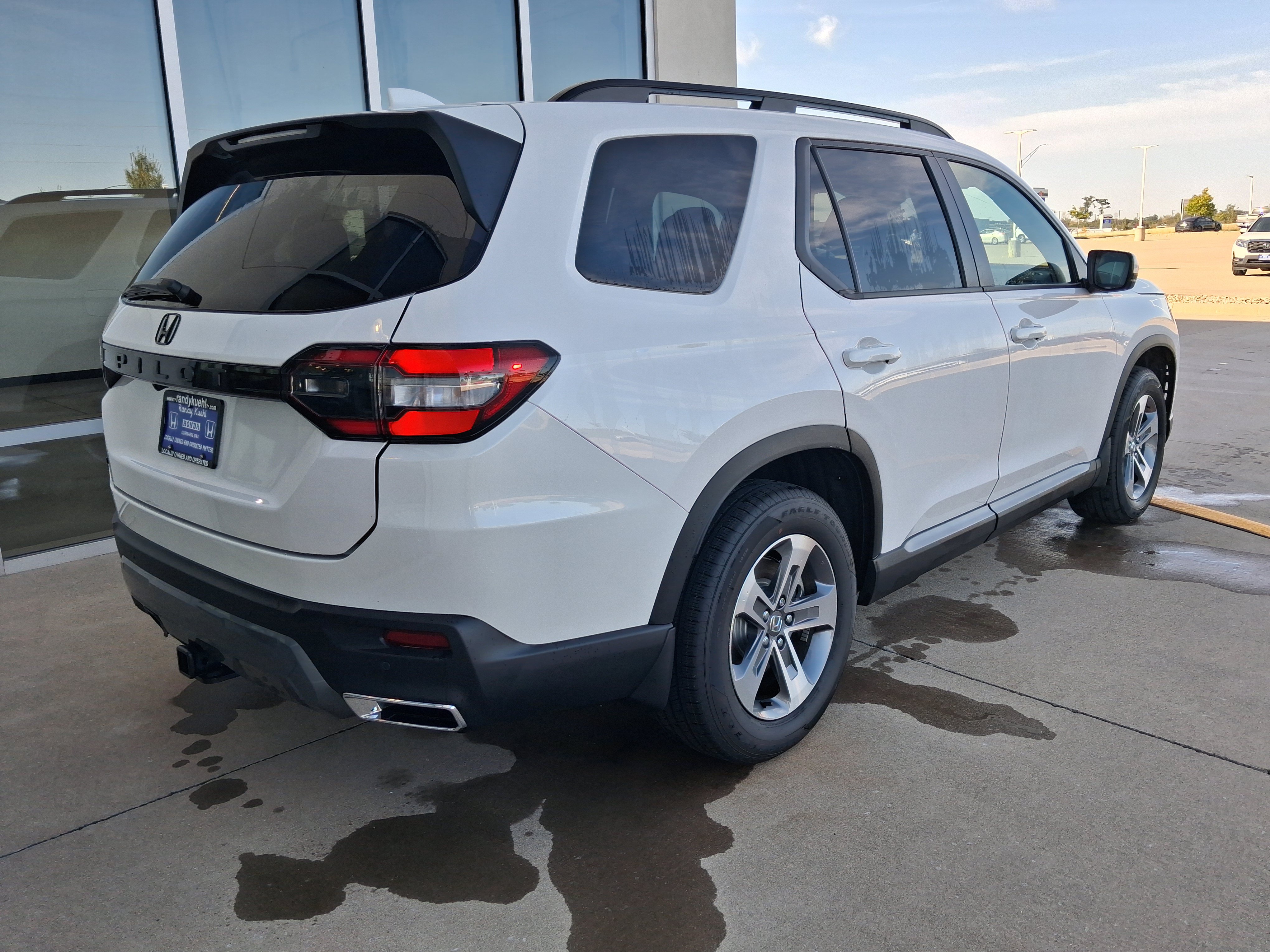 New 2026 Honda Pilot EX-L image 6