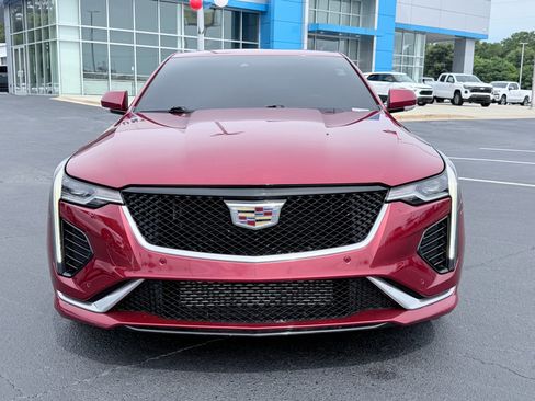 Used 2022 Cadillac CT4 Sport RWD image 3