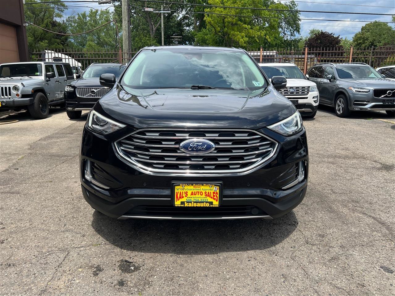 Used 2022 Ford Edge Titanium AWD/4WD image 13