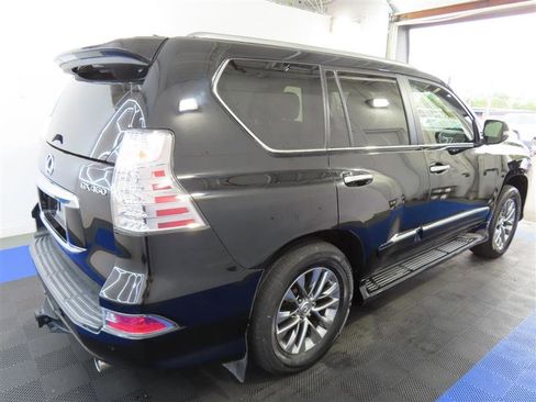 Used 2018 Lexus GX 460 Luxury image 15