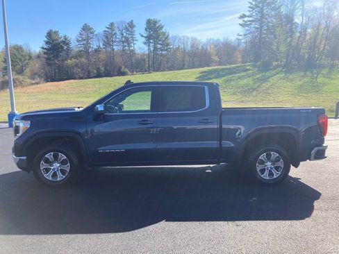 Used 2022 GMC Sierra 1500 SLE image 4