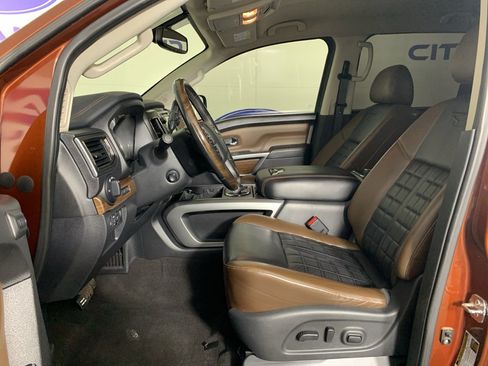 Used 2018 Nissan Titan Platinum Reserve w/ Platinum Utility Package image 15