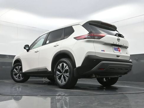 Used 2023 Nissan Rogue SV FWD image 26