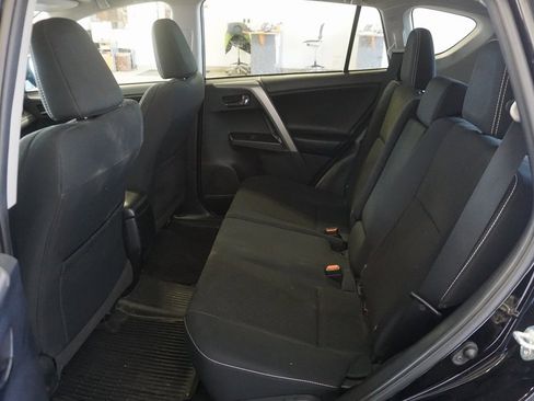 Used 2018 Toyota RAV4 XLE image 17