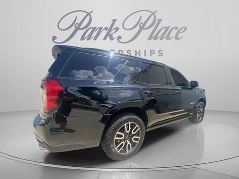 Used 2023 GMC Yukon AT4 w/ AT4 Premium Plus Package AWD/4WD image 5