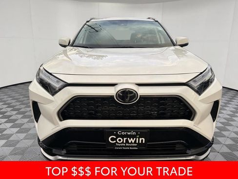 Used 2025 Toyota RAV4 SE AWD/4WD image 2