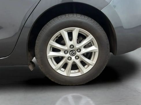 Used 2016 MAZDA MAZDA3 i Sport w/ Preferred Equipment Package FWD image 27