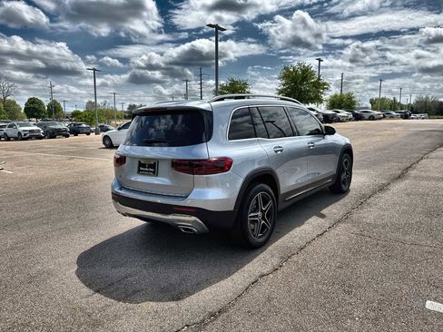 New 2026 Mercedes-Benz GLB 250 image 8