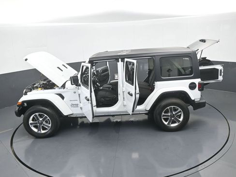 Used 2022 Jeep Wrangler Unlimited Sahara image 67