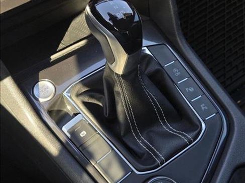 Used 2024 Volkswagen Tiguan SEL R-Line image 16